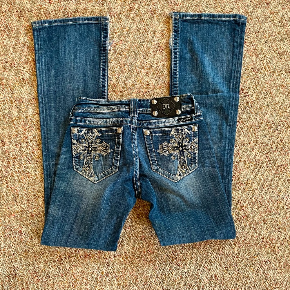 Miss Me Jean. Size 26L. Bootcut.